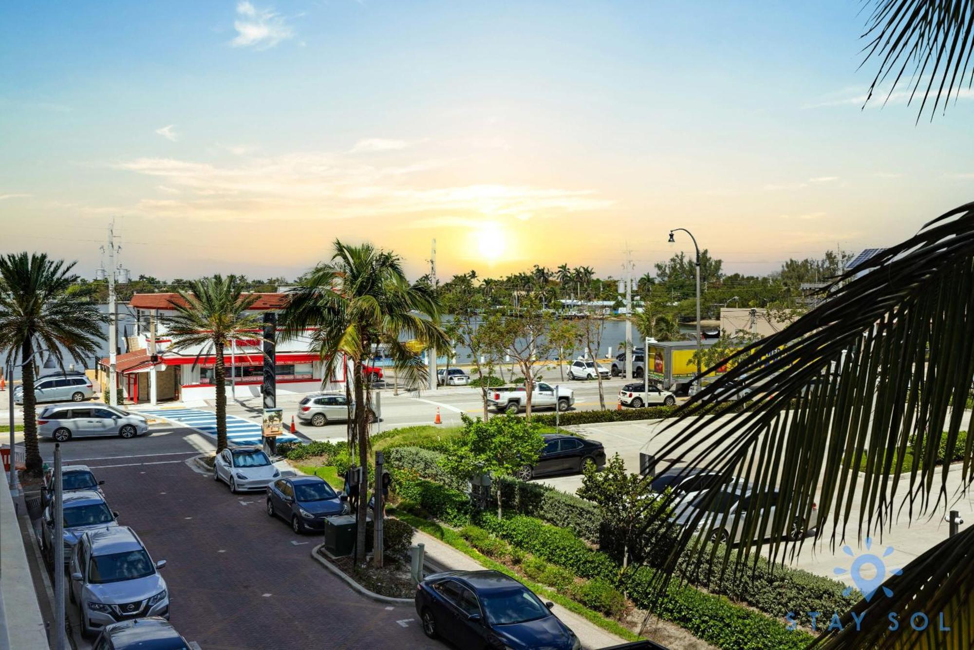 Rooftop Pool - Hollywood Beach Boardwalk Exterior photo